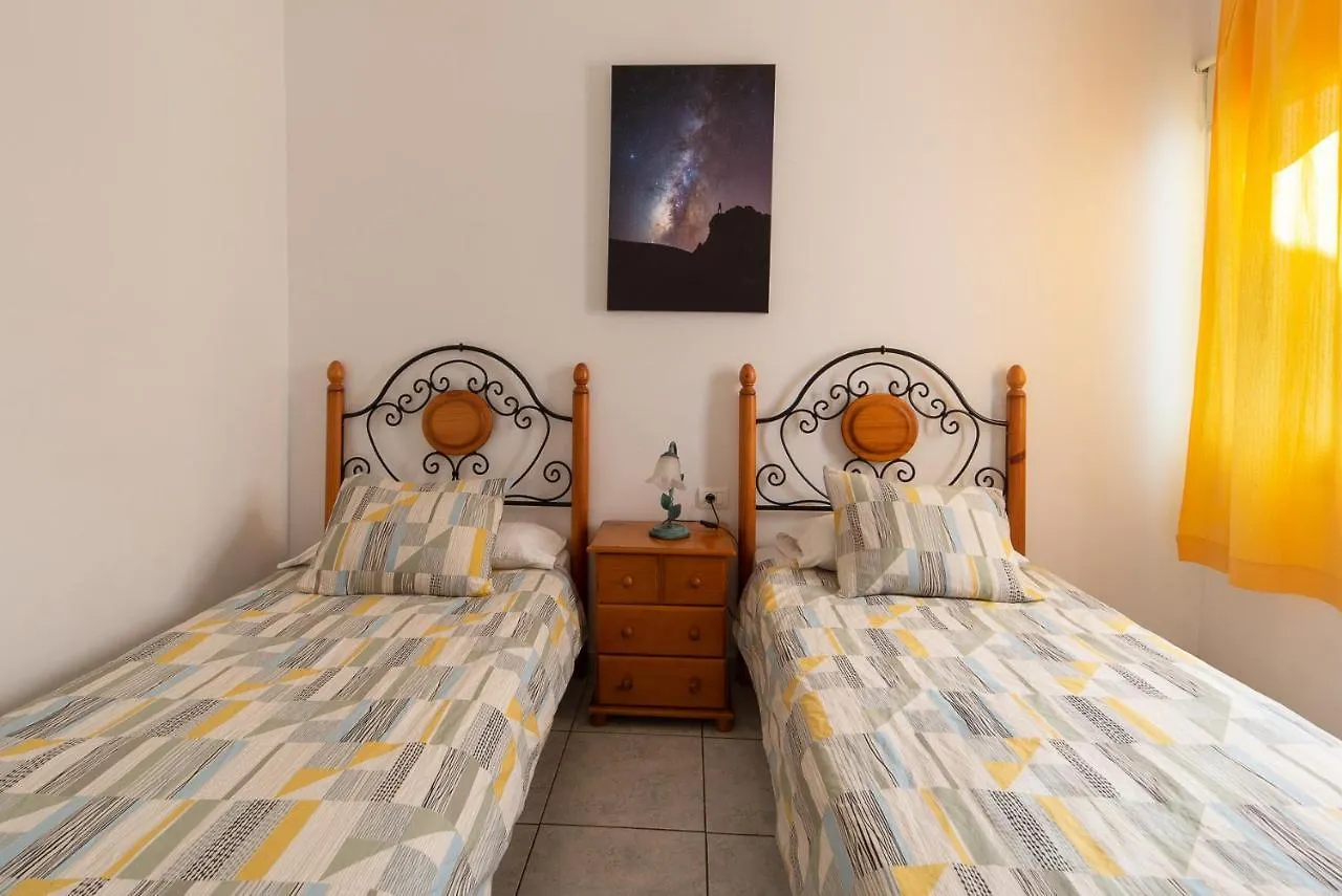 Apartamentos Leomar I Los Llanos De Aridane 0*,  Spain