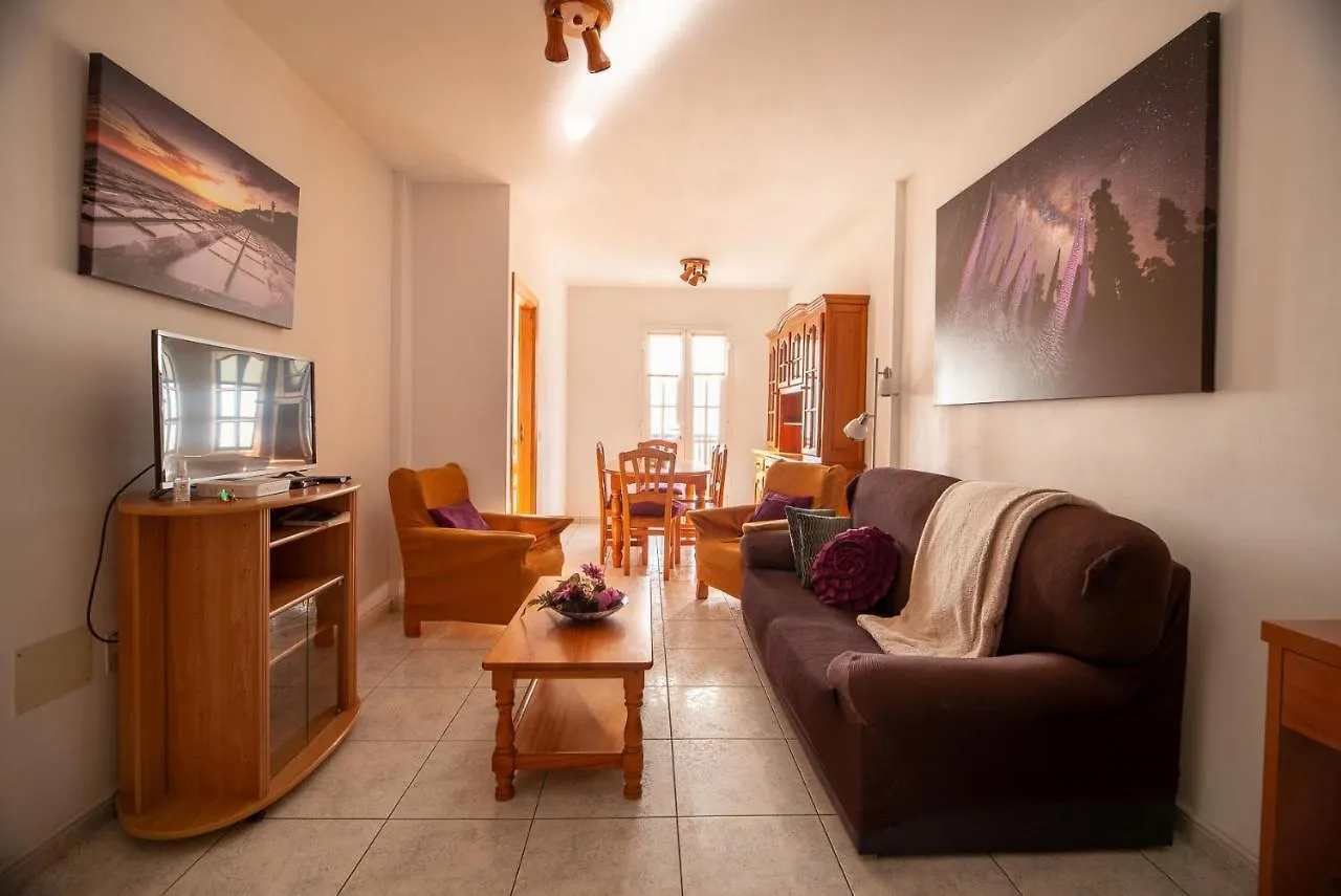 Apartamentos Leomar I Los Llanos De Aridane 0*,  Spain